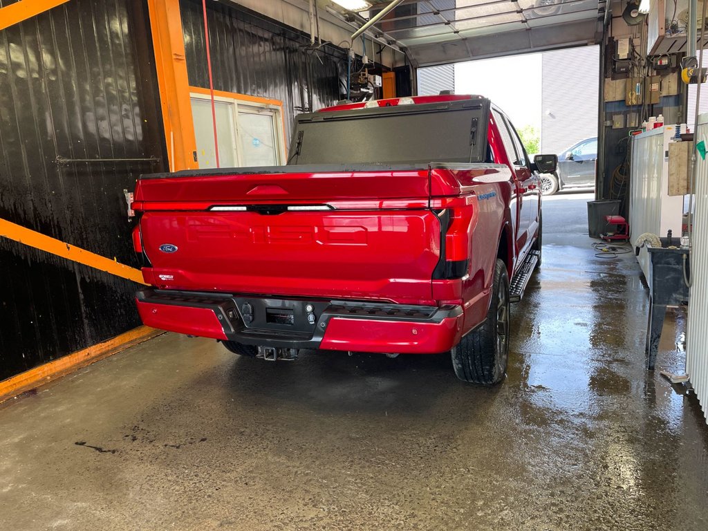 2022 Ford F-150 Lightning in St-Jérôme, Quebec - 10 - w1024h768px