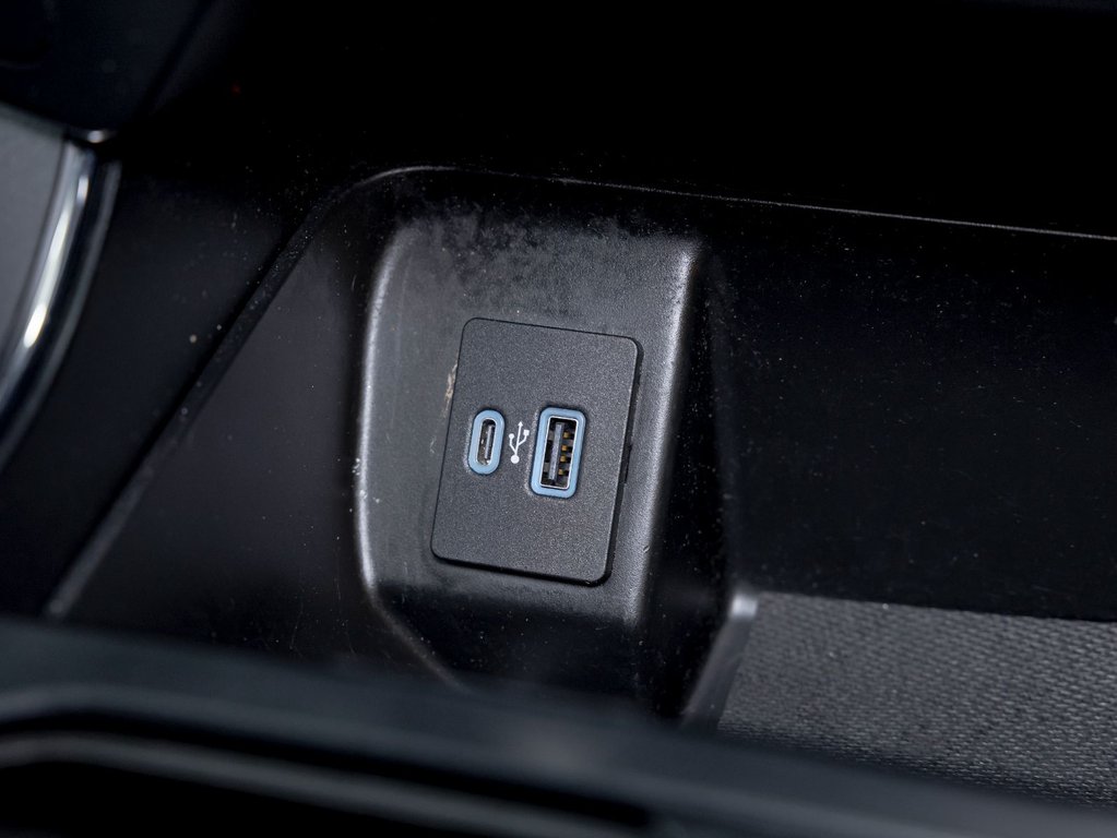 2023 Ford F-150 Lightning in St-Jérôme, Quebec - 24 - w1024h768px