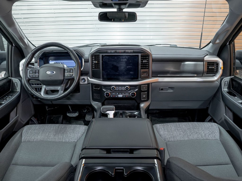 2023 Ford F-150 Lightning in St-Jérôme, Quebec - 11 - w1024h768px