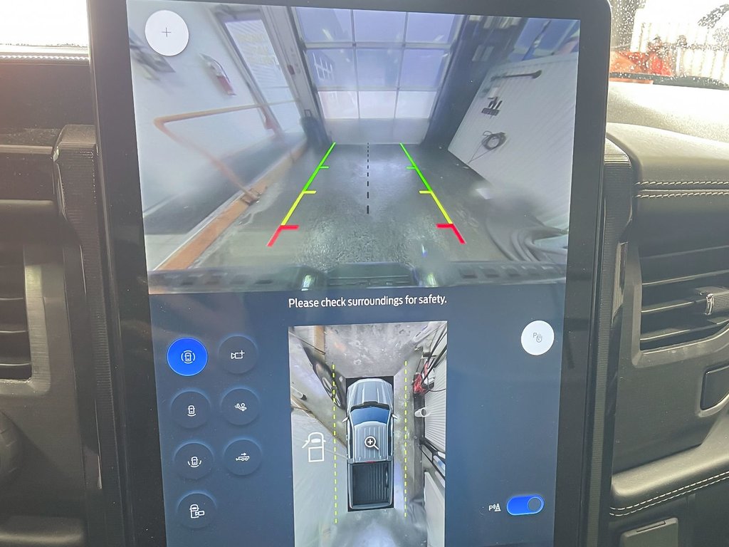 Ford F-150 Lightning  2023 à St-Jérôme, Québec - 16 - w1024h768px