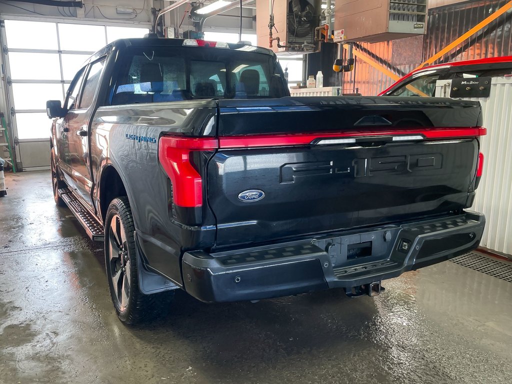 Ford F-150 Lightning  2023 à St-Jérôme, Québec - 8 - w1024h768px