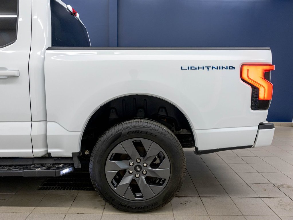 2023 Ford F-150 Lightning in St-Jérôme, Quebec - 29 - w1024h768px