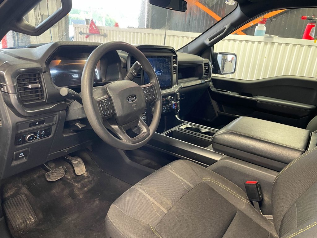 2025 Ford F-150 in St-Jérôme, Quebec - 3 - w1024h768px