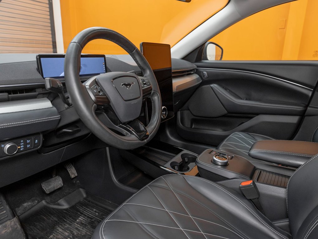 2021 Ford Mustang Mach-E in St-Jérôme, Quebec - 2 - w1024h768px