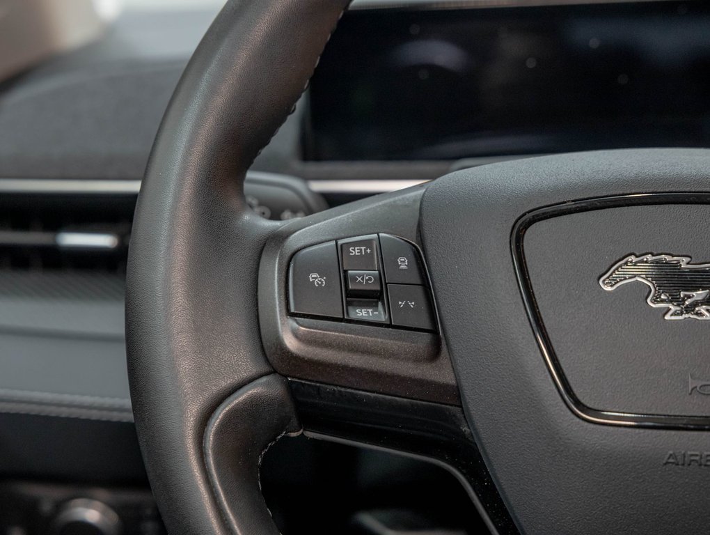 2021 Ford Mustang Mach-E in St-Jérôme, Quebec - 13 - w1024h768px