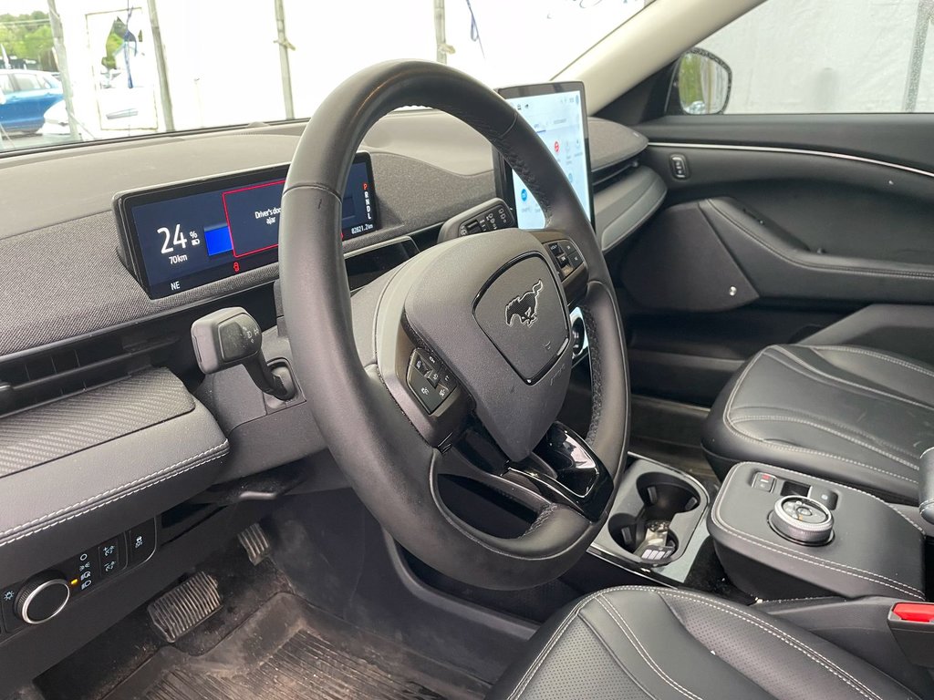 2022 Ford Mustang Mach-E in St-Jérôme, Quebec - 5 - w1024h768px