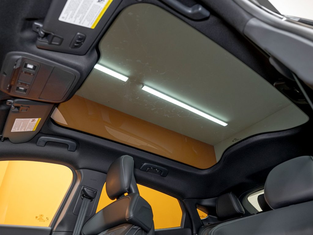 Ford Mustang Mach-E  2022 à St-Jérôme, Québec - 4 - w1024h768px