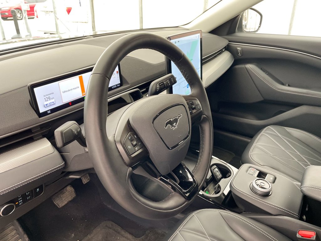 2023 Ford Mustang Mach-E in St-Jérôme, Quebec - 4 - w1024h768px