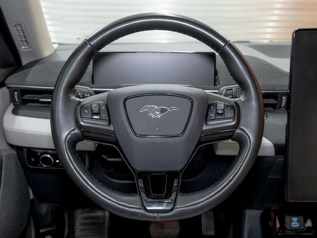 2023 Ford Mustang Mach-E in St-Jérôme, Quebec - 14 - w1024h768px
