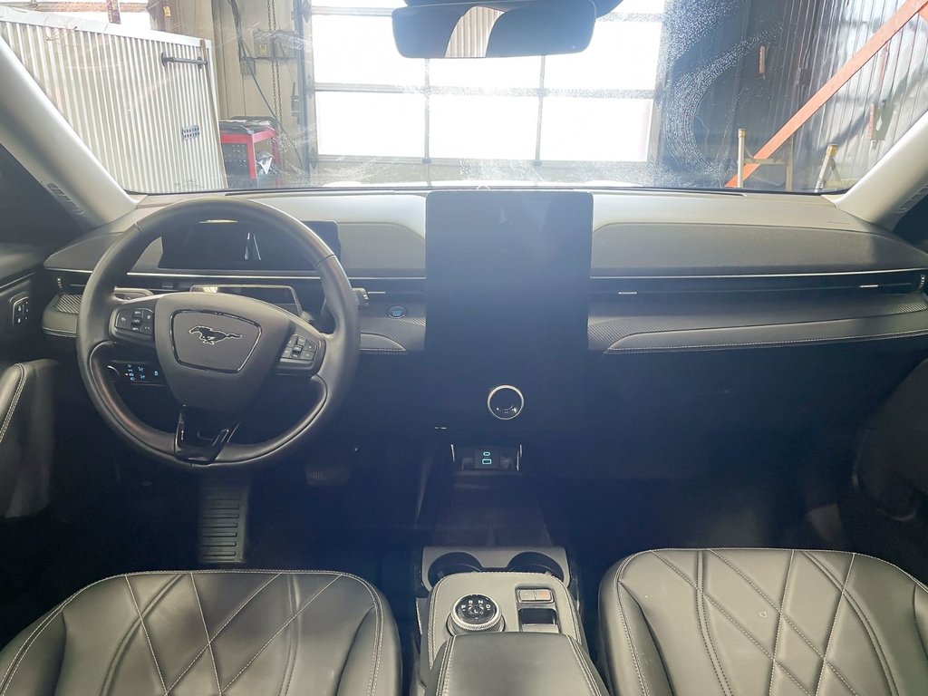 Ford Mustang Mach-E  2024 à St-Jérôme, Québec - 12 - w1024h768px