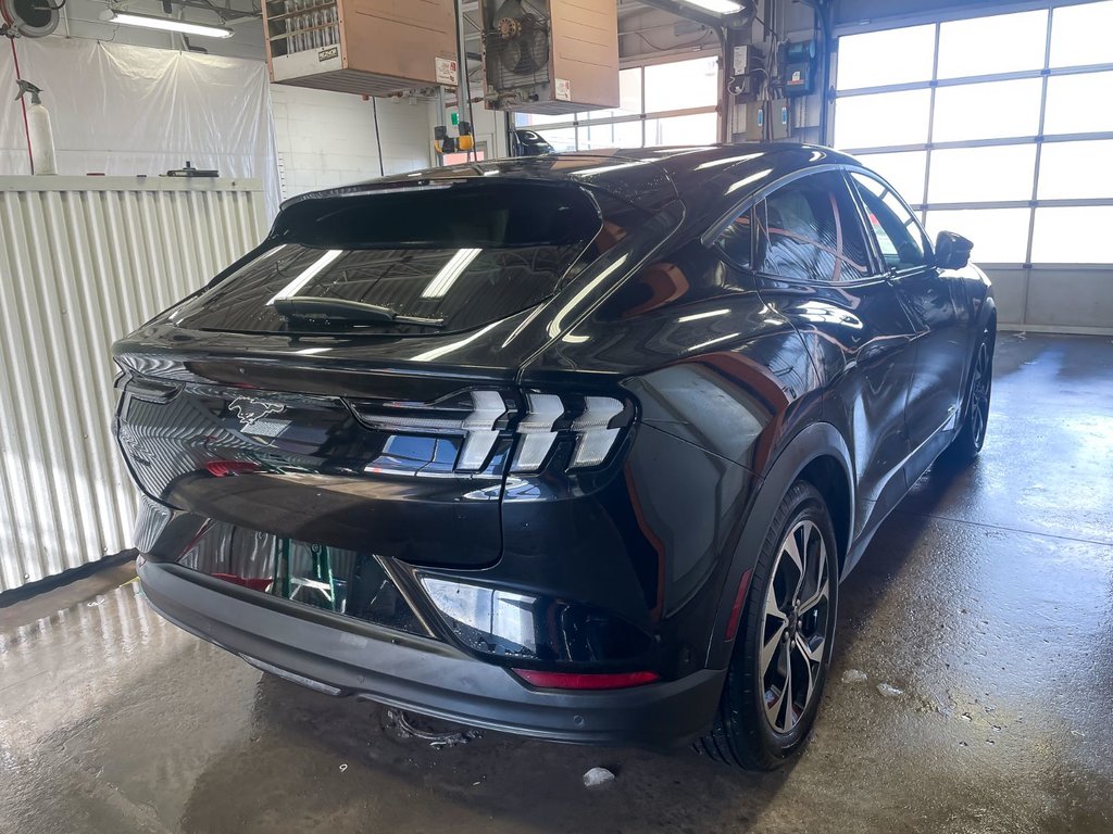 Ford Mustang Mach-E  2024 à St-Jérôme, Québec - 9 - w1024h768px