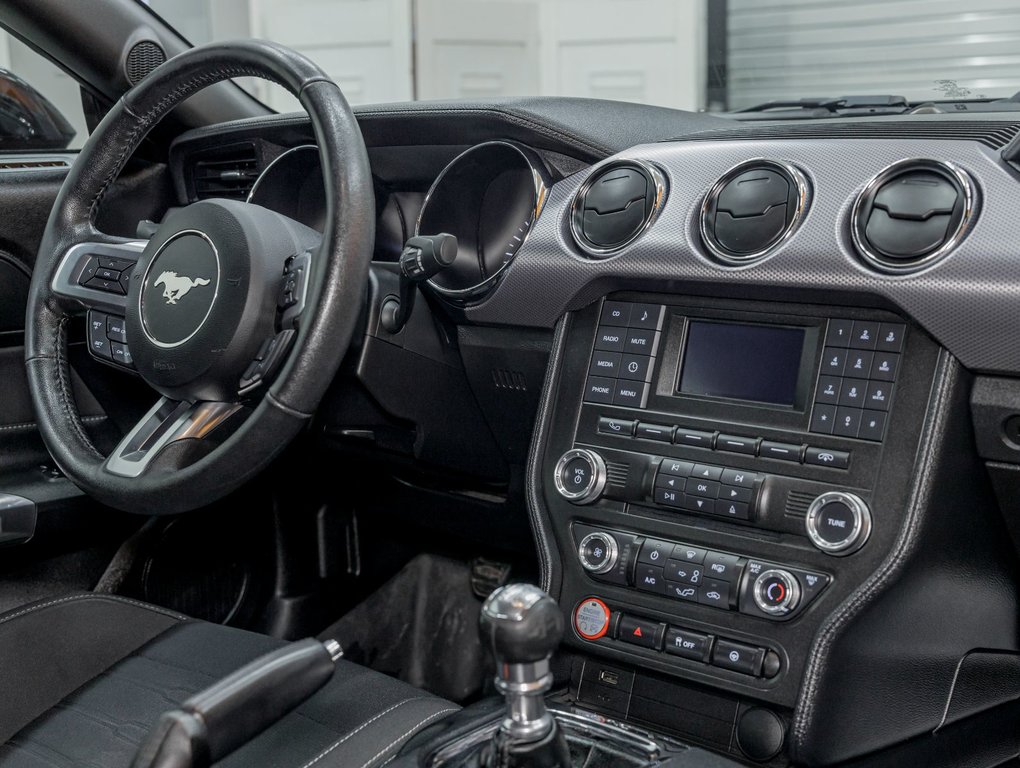 2017 Ford Mustang in St-Jérôme, Quebec - 25 - w1024h768px