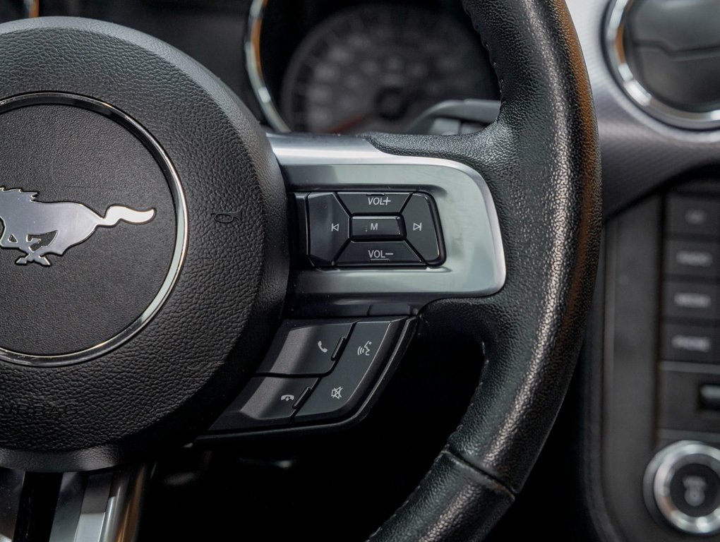 2017 Ford Mustang in St-Jérôme, Quebec - 15 - w1024h768px