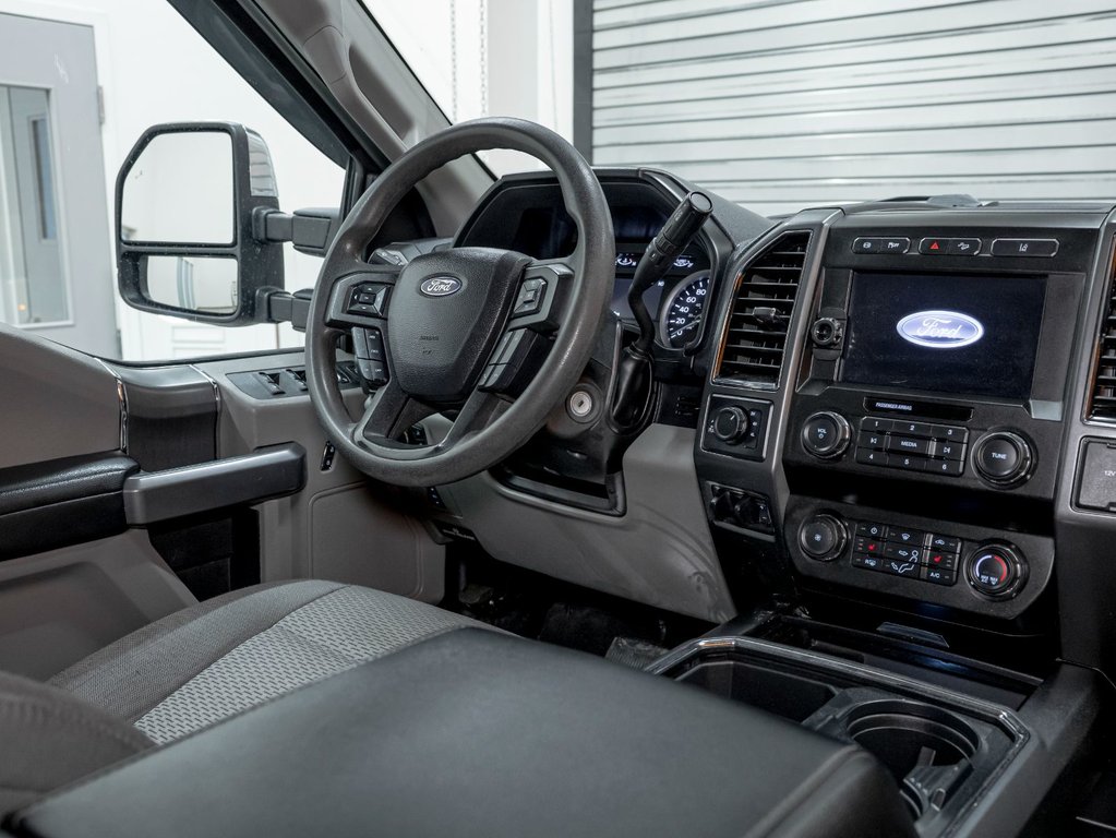 Ford Super Duty F-250 SRW  2020 à St-Jérôme, Québec - 27 - w1024h768px