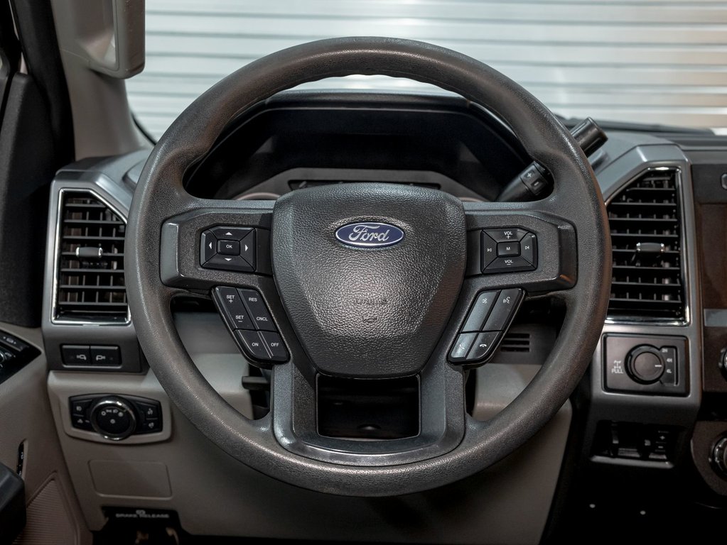 2022 Ford Super Duty F-250 SRW in St-Jérôme, Quebec - 20 - w1024h768px