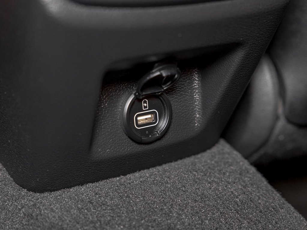 2022 GENESIS G70 in St-Jérôme, Quebec - 36 - w1024h768px