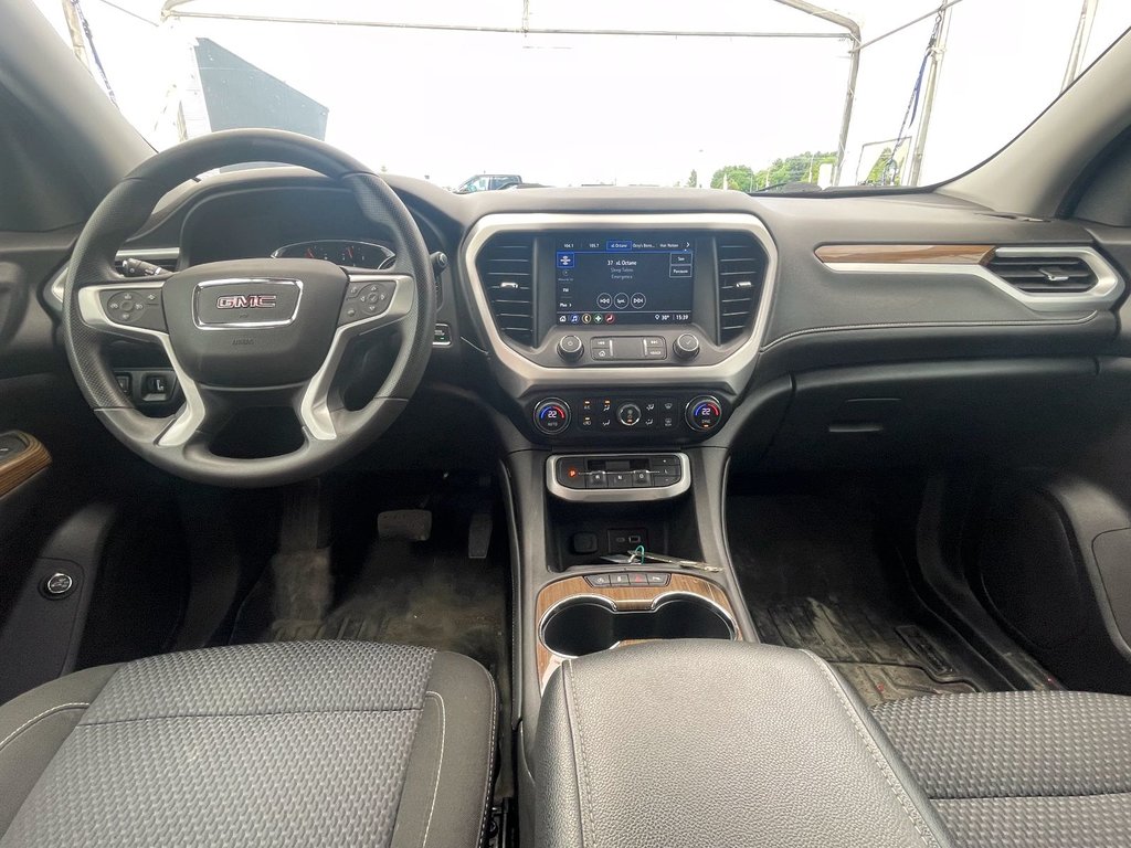 GMC Acadia  2023 à St-Jérôme, Québec - 10 - w1024h768px