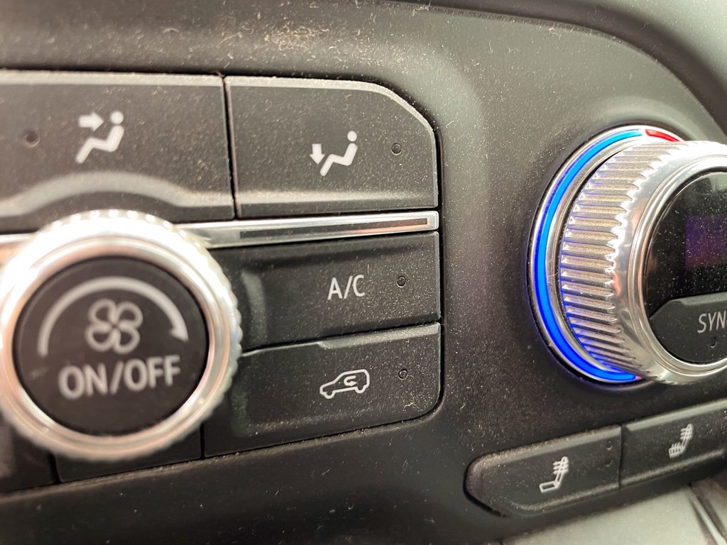 2021 GMC Sierra 1500 in St-Jérôme, Quebec - 17 - w1024h768px