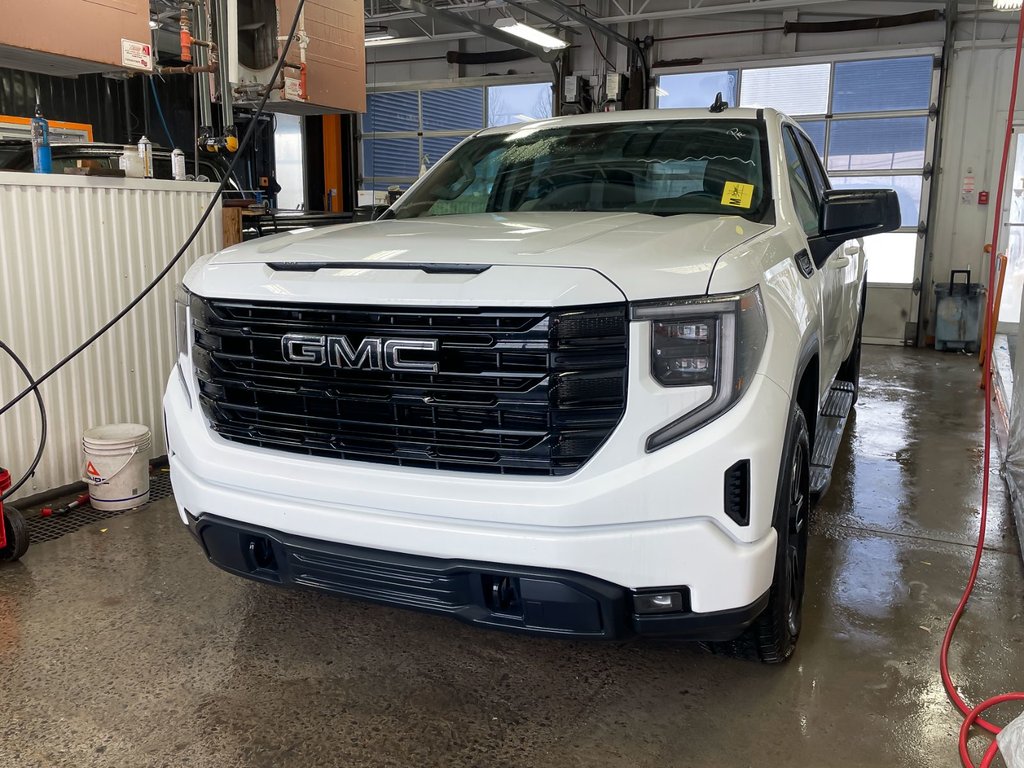 2023 GMC Sierra 1500 in St-Jérôme, Quebec - 1 - w1024h768px