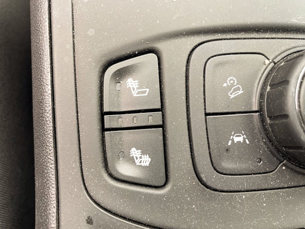 2020 GMC Terrain in St-Jérôme, Quebec - 13 - w1024h768px