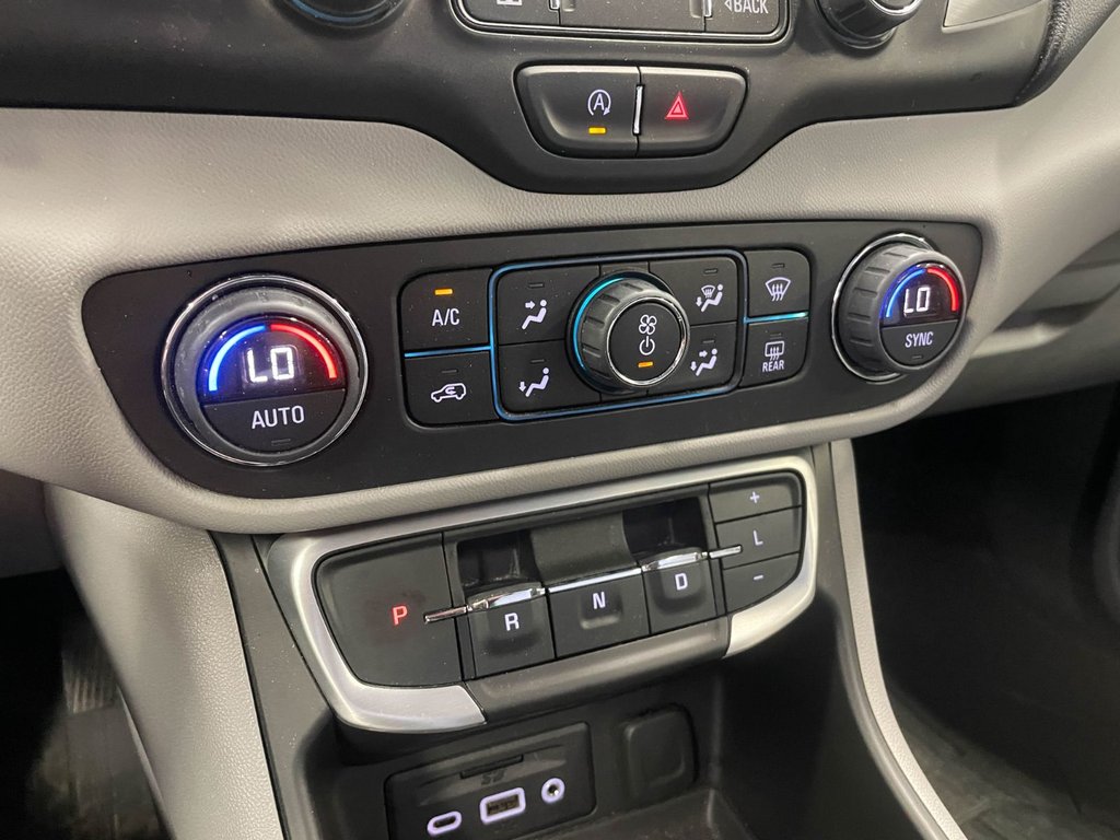 GMC Terrain  2022 à St-Jérôme, Québec - 18 - w1024h768px