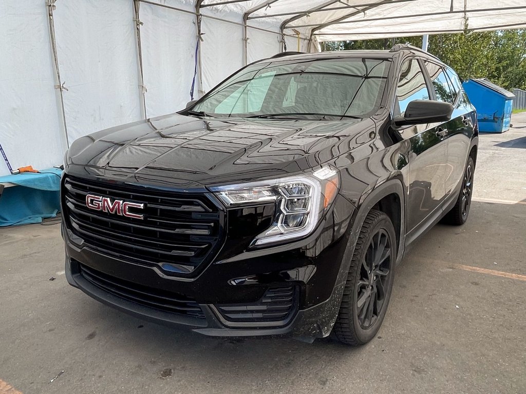 2023 GMC Terrain in St-Jérôme, Quebec - 1 - w1024h768px