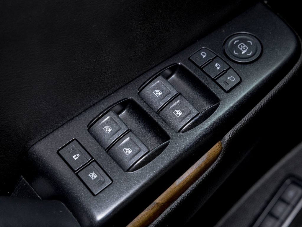 2020 GMC Yukon in St-Jérôme, Quebec - 29 - w1024h768px