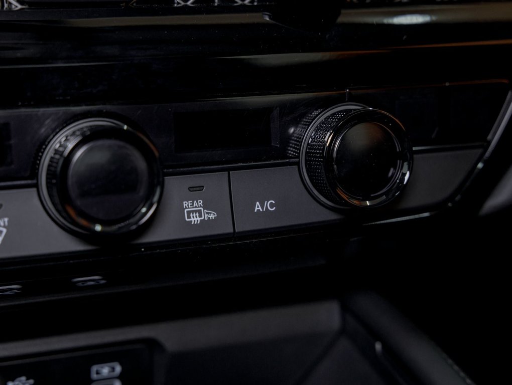 2024 Honda Accord Hybrid in St-Jérôme, Quebec - 24 - w1024h768px
