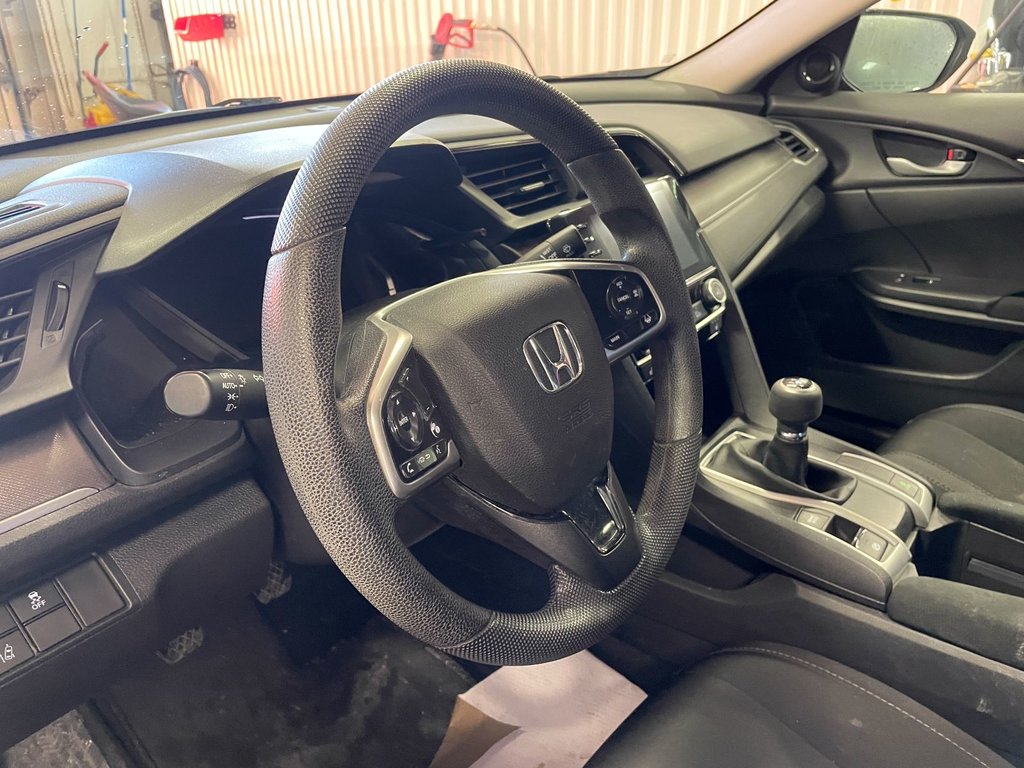 2020 Honda Civic in St-Jérôme, Quebec - 3 - w1024h768px