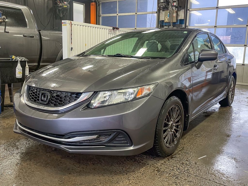 2015 Honda Civic in St-Jérôme, Quebec - 1 - w1024h768px