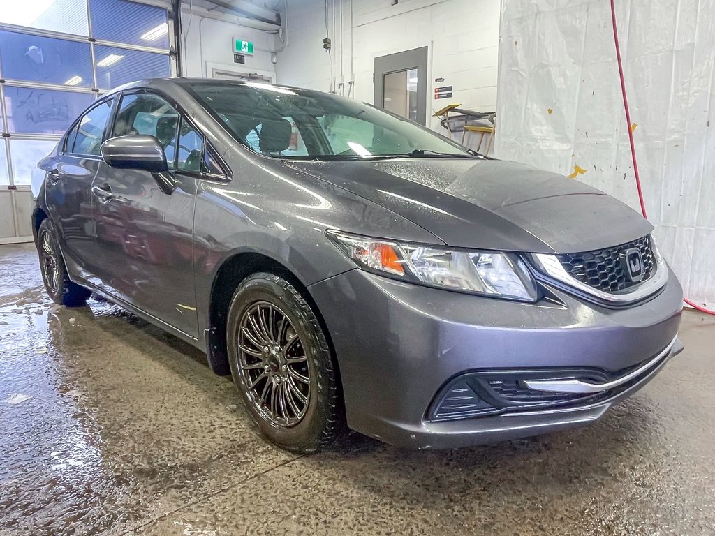 2015 Honda Civic in St-Jérôme, Quebec - 9 - w1024h768px