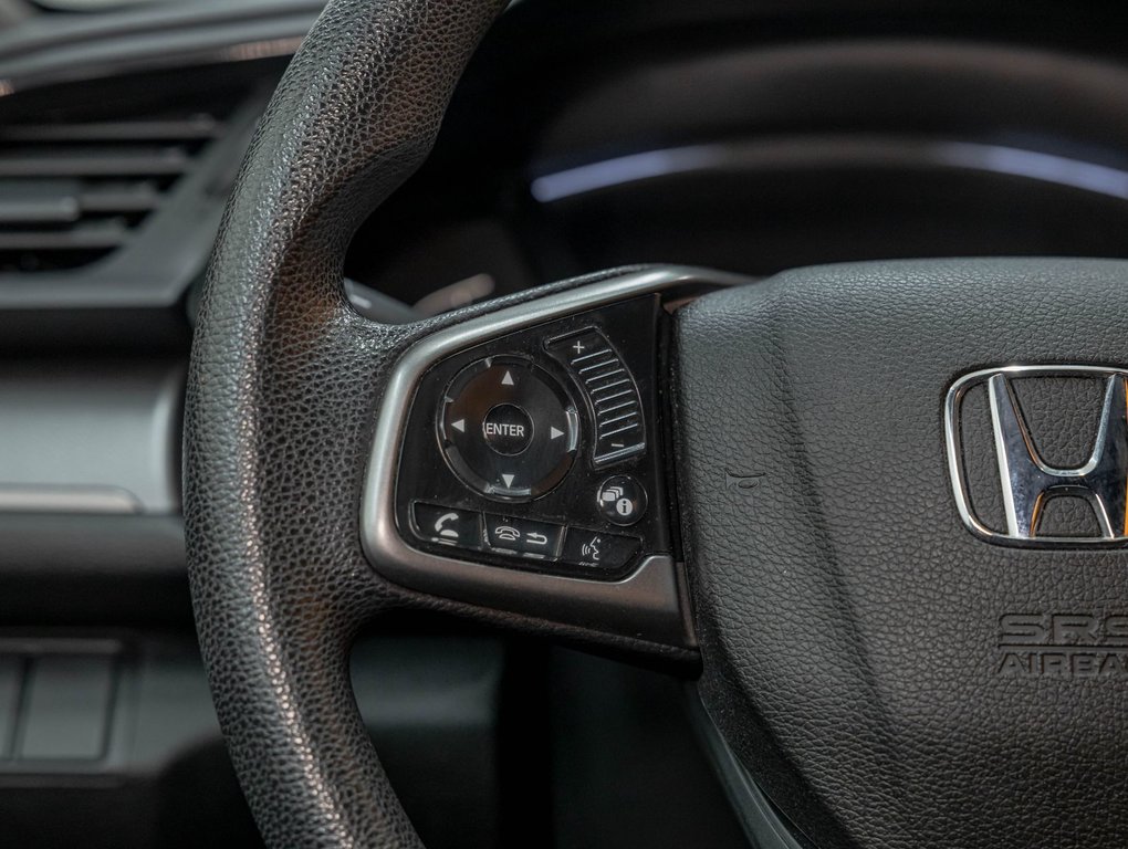 2018 Honda Civic in St-Jérôme, Quebec - 14 - w1024h768px