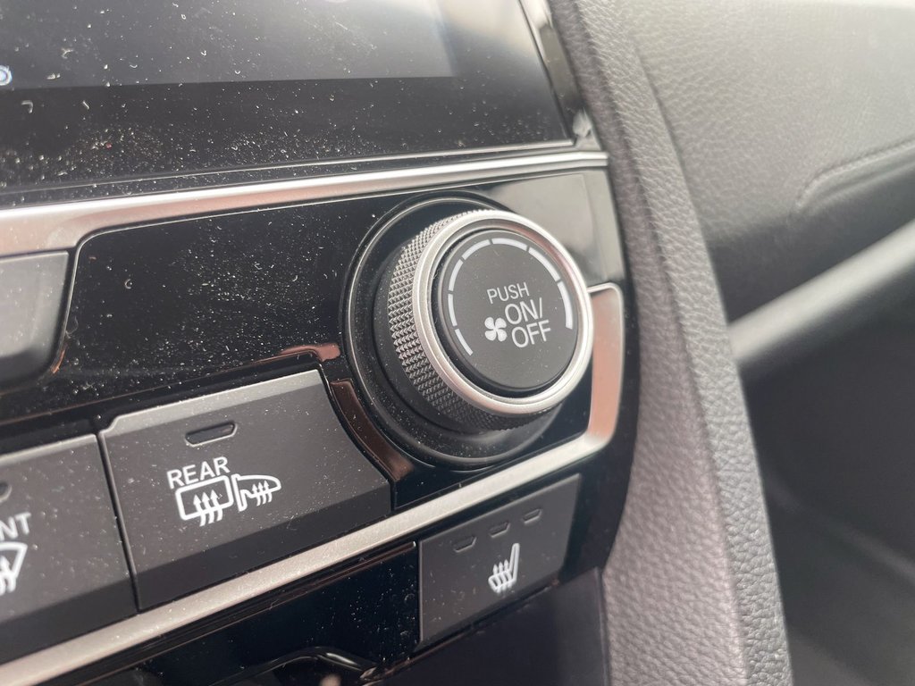 2019 Honda Civic in St-Jérôme, Quebec - 14 - w1024h768px