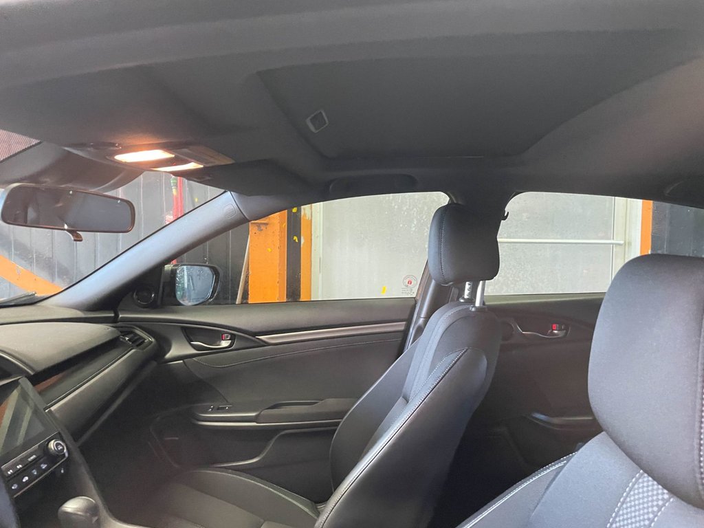 Honda Civic  2020 à St-Jérôme, Québec - 3 - w1024h768px