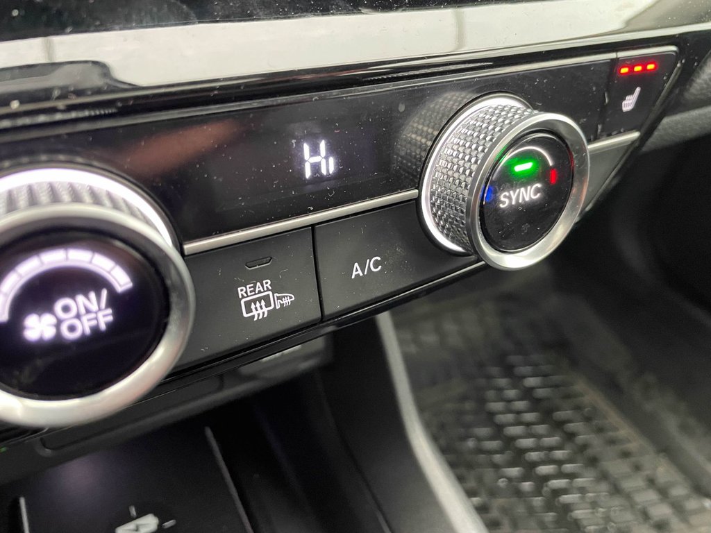 2022 Honda Civic in St-Jérôme, Quebec - 18 - w1024h768px