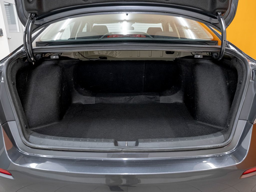 Honda Civic  2022 à St-Jérôme, Québec - 31 - w1024h768px