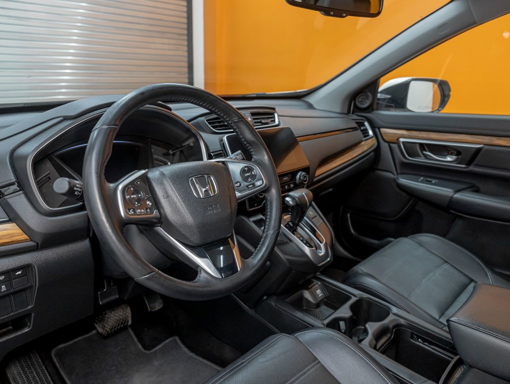 2018 Honda CR-V in St-Jérôme, Quebec - 2 - w1024h768px