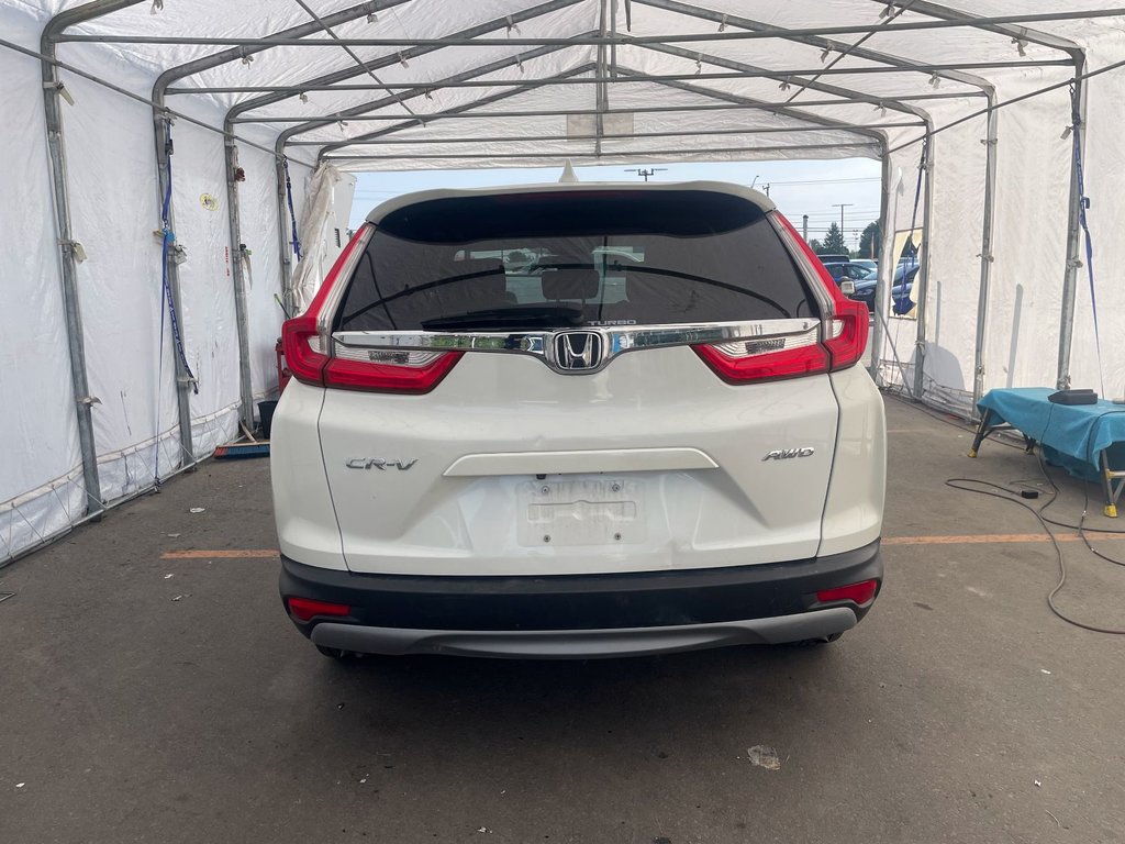 2018 Honda CR-V in St-Jérôme, Quebec - 6 - w1024h768px