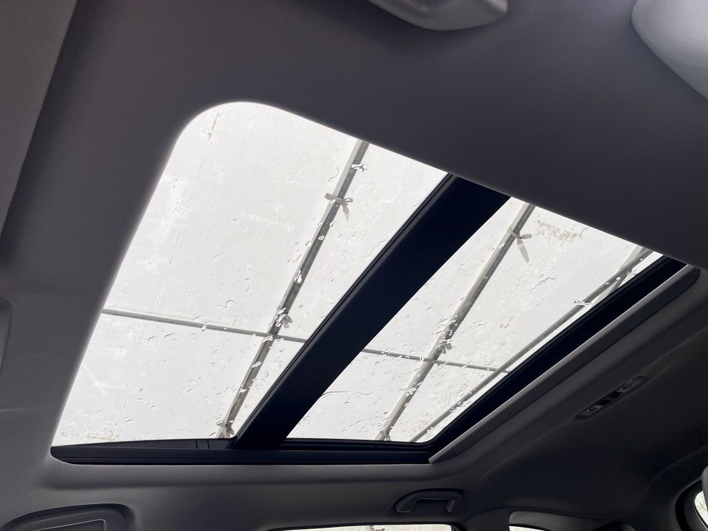 2021 Honda CR-V in St-Jérôme, Quebec - 3 - w1024h768px