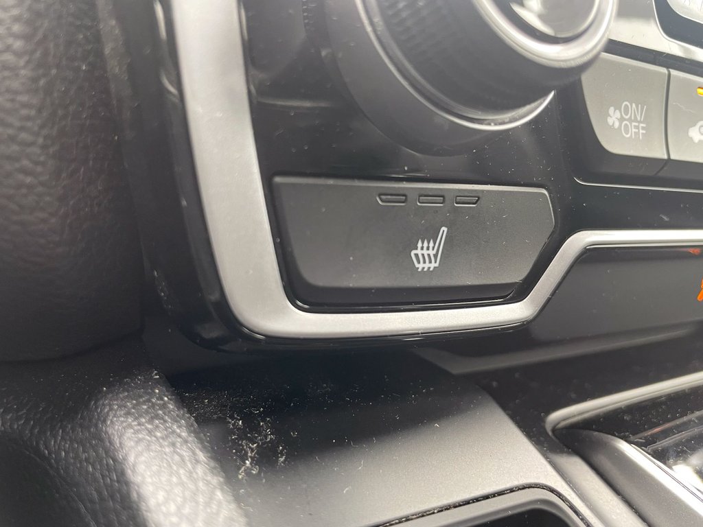2021 Honda CR-V in St-Jérôme, Quebec - 14 - w1024h768px