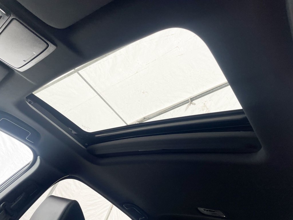 2021 Honda CR-V in St-Jérôme, Quebec - 3 - w1024h768px
