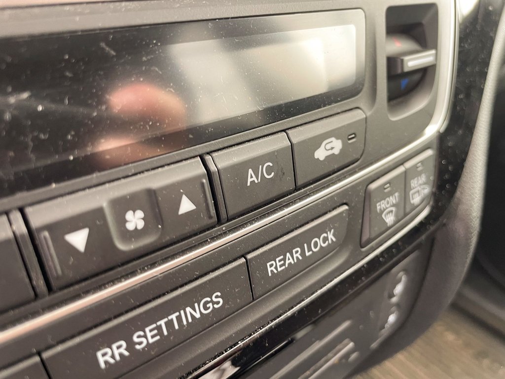 2017 Honda Ridgeline in St-Jérôme, Quebec - 16 - w1024h768px