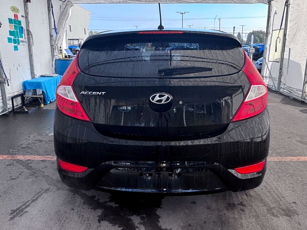 Hyundai Accent  2015 à St-Jérôme, Québec - 6 - w1024h768px