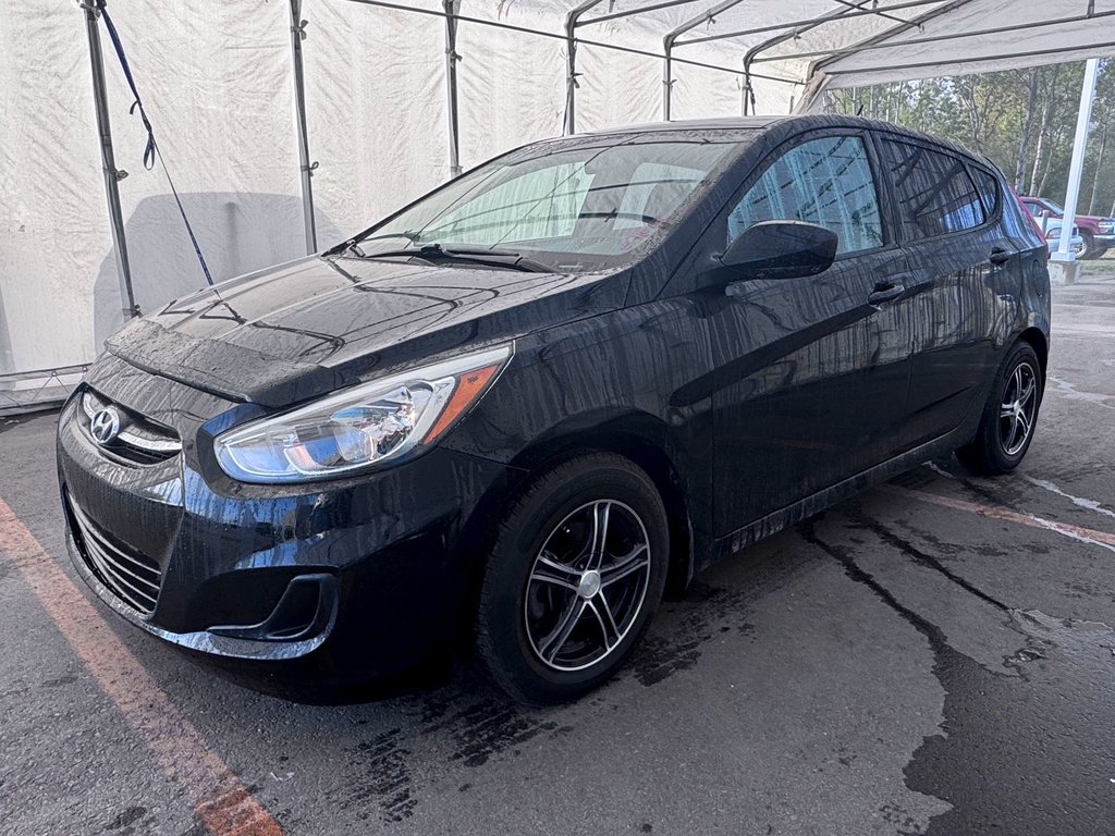 2015 Hyundai Accent in St-Jérôme, Quebec - 1 - w1024h768px