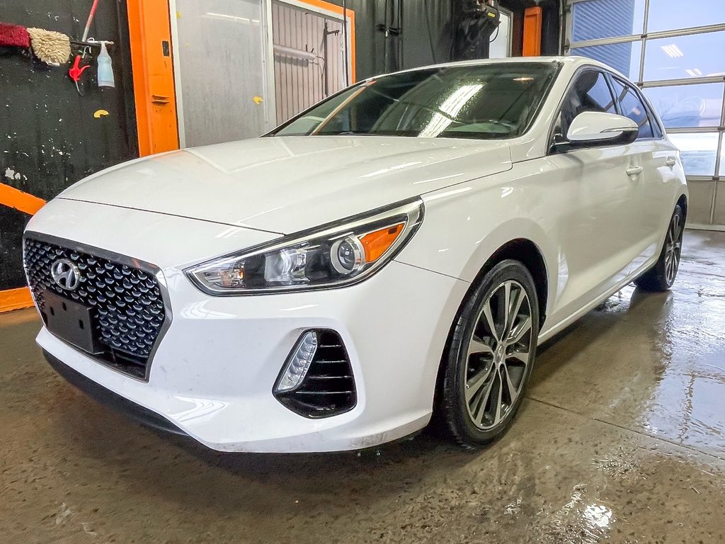 Hyundai Elantra GT  2018 à St-Jérôme, Québec - 1 - w1024h768px