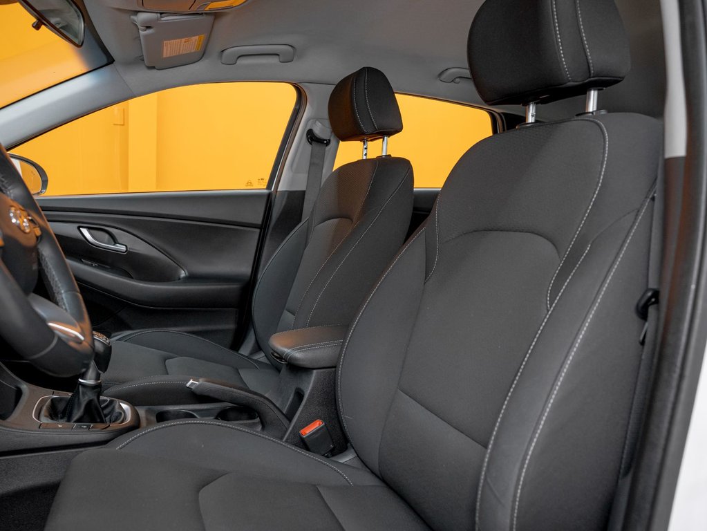Hyundai Elantra GT  2019 à St-Jérôme, Québec - 10 - w1024h768px
