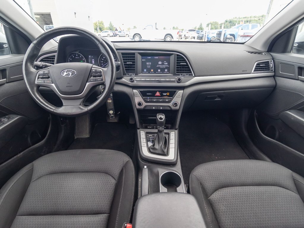 2017 Hyundai Elantra in St-Jérôme, Quebec - 10 - w1024h768px