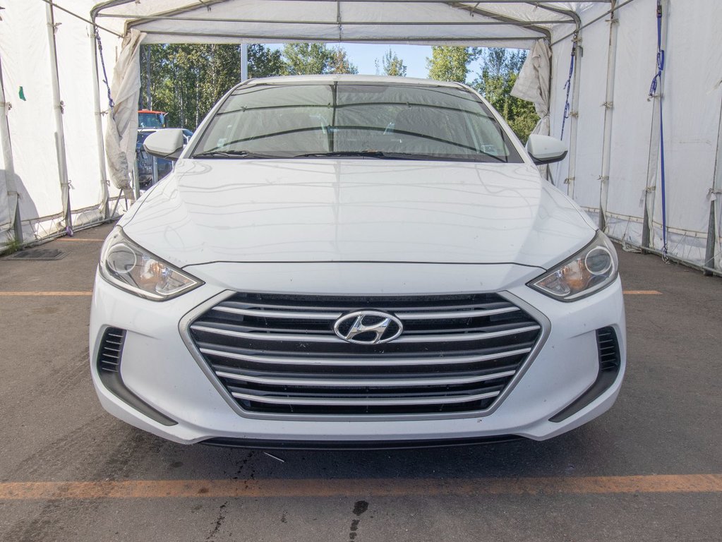 2017 Hyundai Elantra in St-Jérôme, Quebec - 4 - w1024h768px