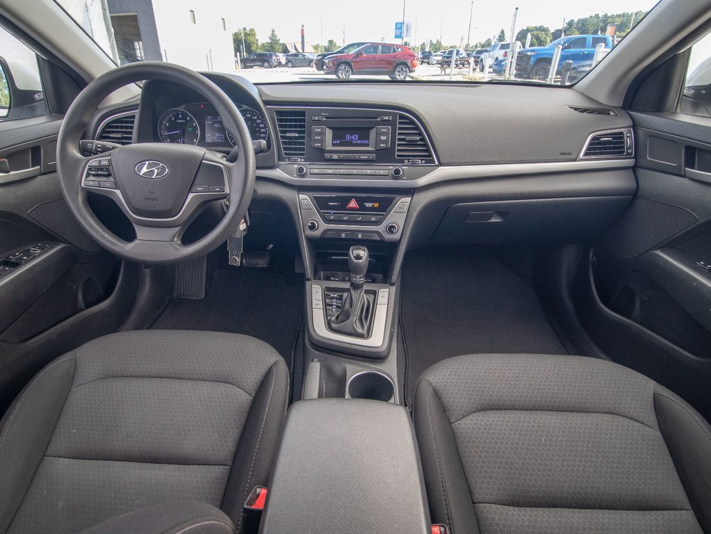 2017 Hyundai Elantra in St-Jérôme, Quebec - 10 - w1024h768px