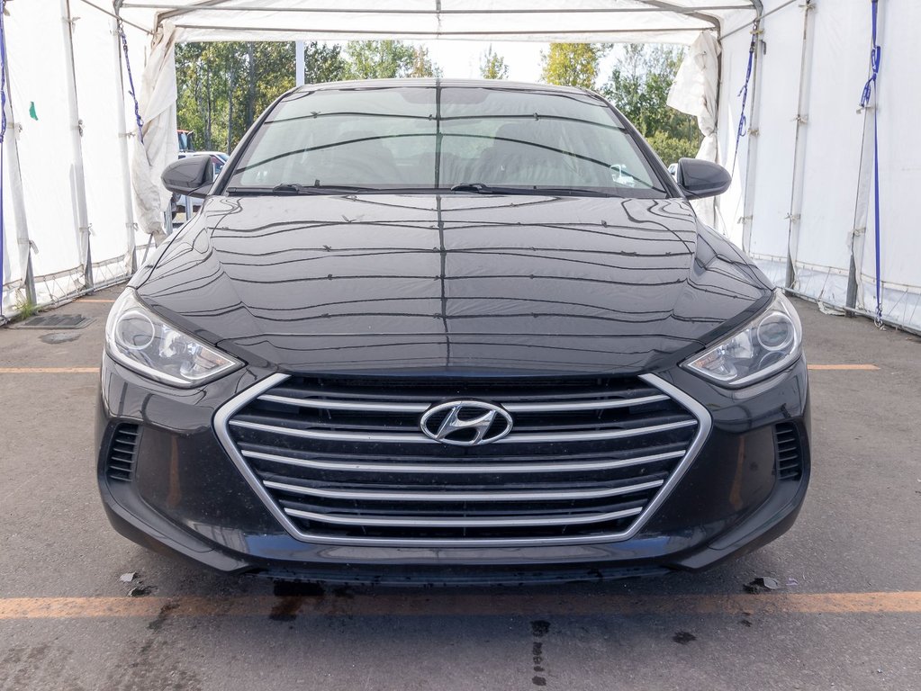 Hyundai Elantra  2017 à St-Jérôme, Québec - 4 - w1024h768px